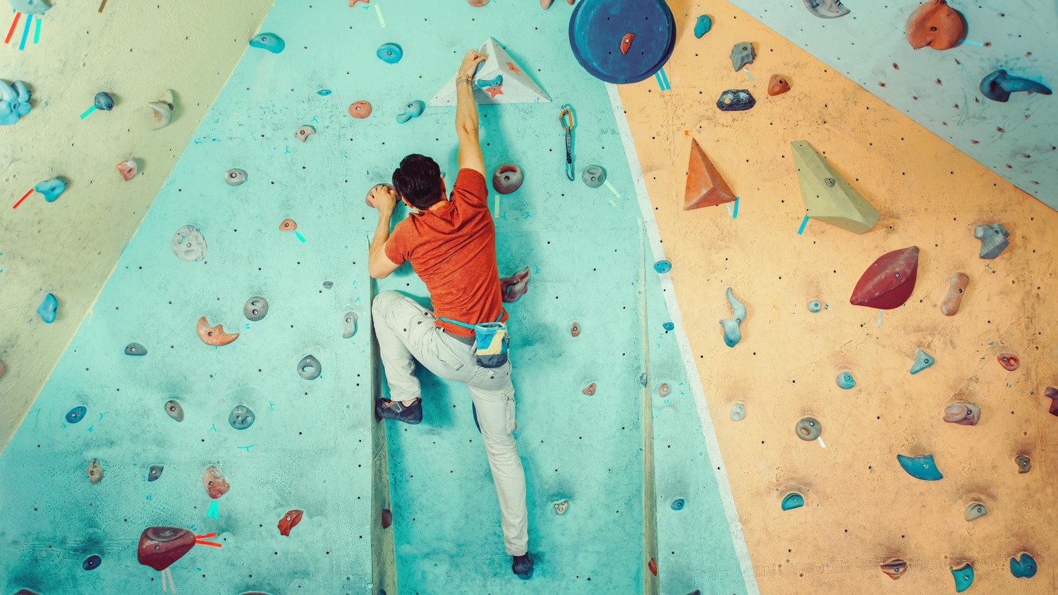 Itt a magyar GDP-adat: kezd kijönni a gödörből a gazdaság