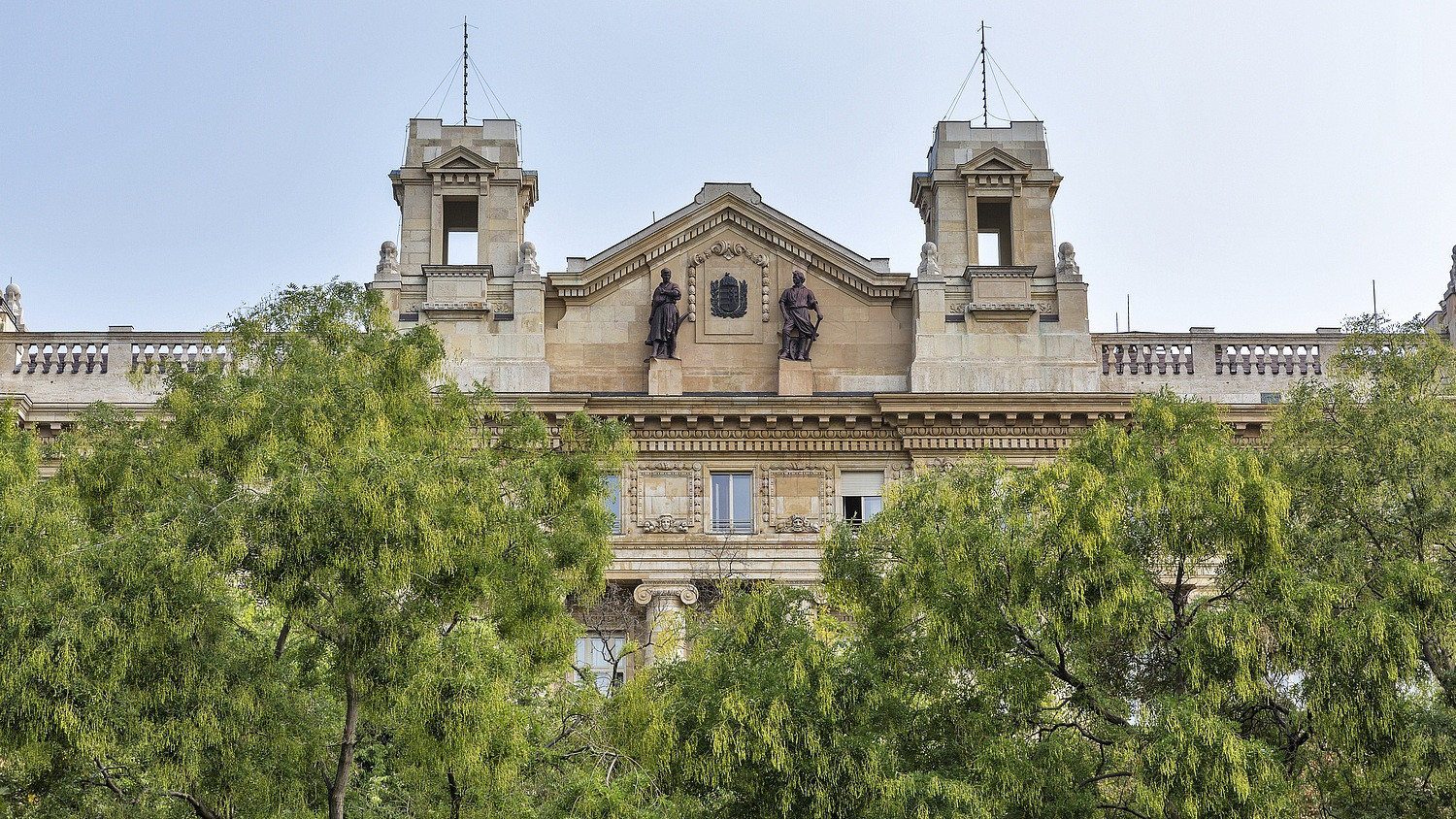 Itt a friss kamatdöntés, nincs megállás a jegybanki lazításban