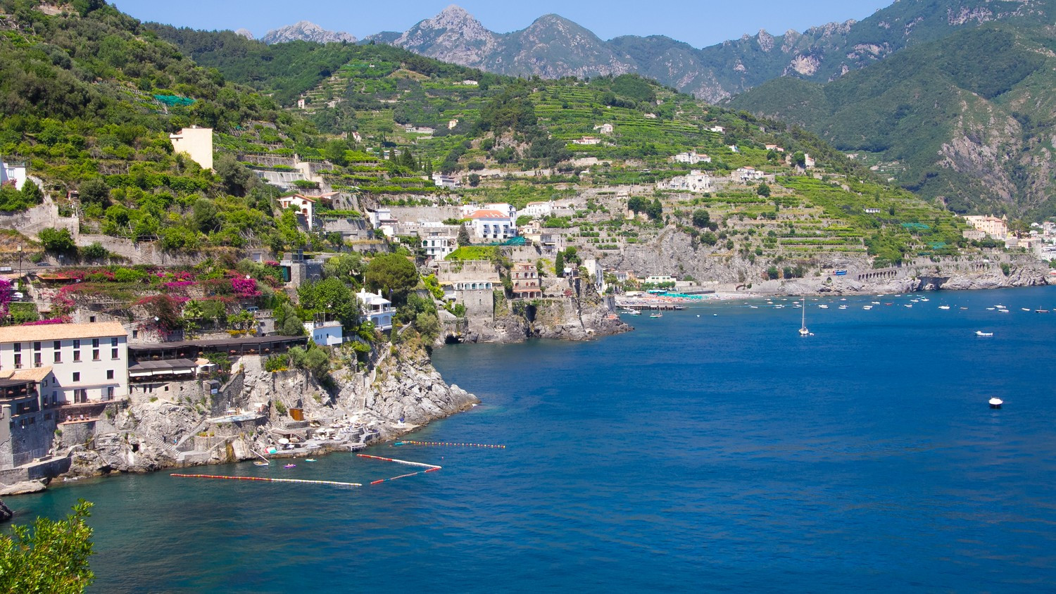 Újabb európai ország korlátozhatja az üzemanyagárakat, már ma bejelenthetik