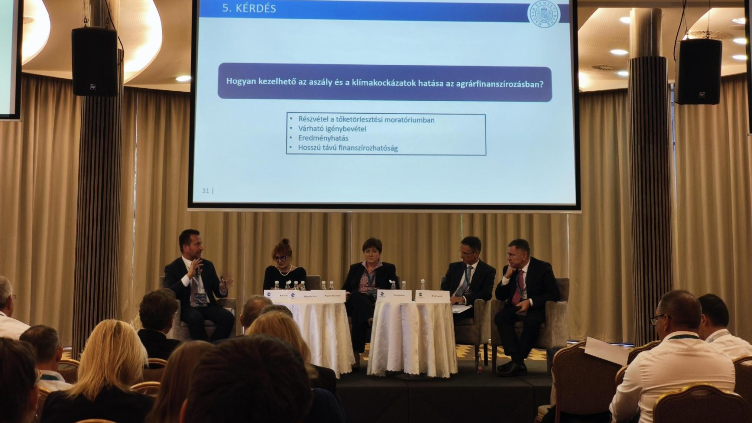 Megszólaltak a magyar bankvezérek: euróbevezetésre és durva klímaváltozásra készülnek