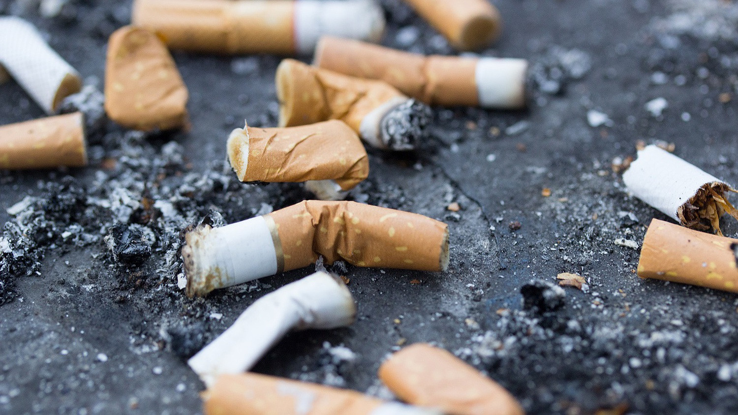 Minden tizedik cigaretta hamis, Romániából és Koszovóból kerül a legtöbb Magyarországra