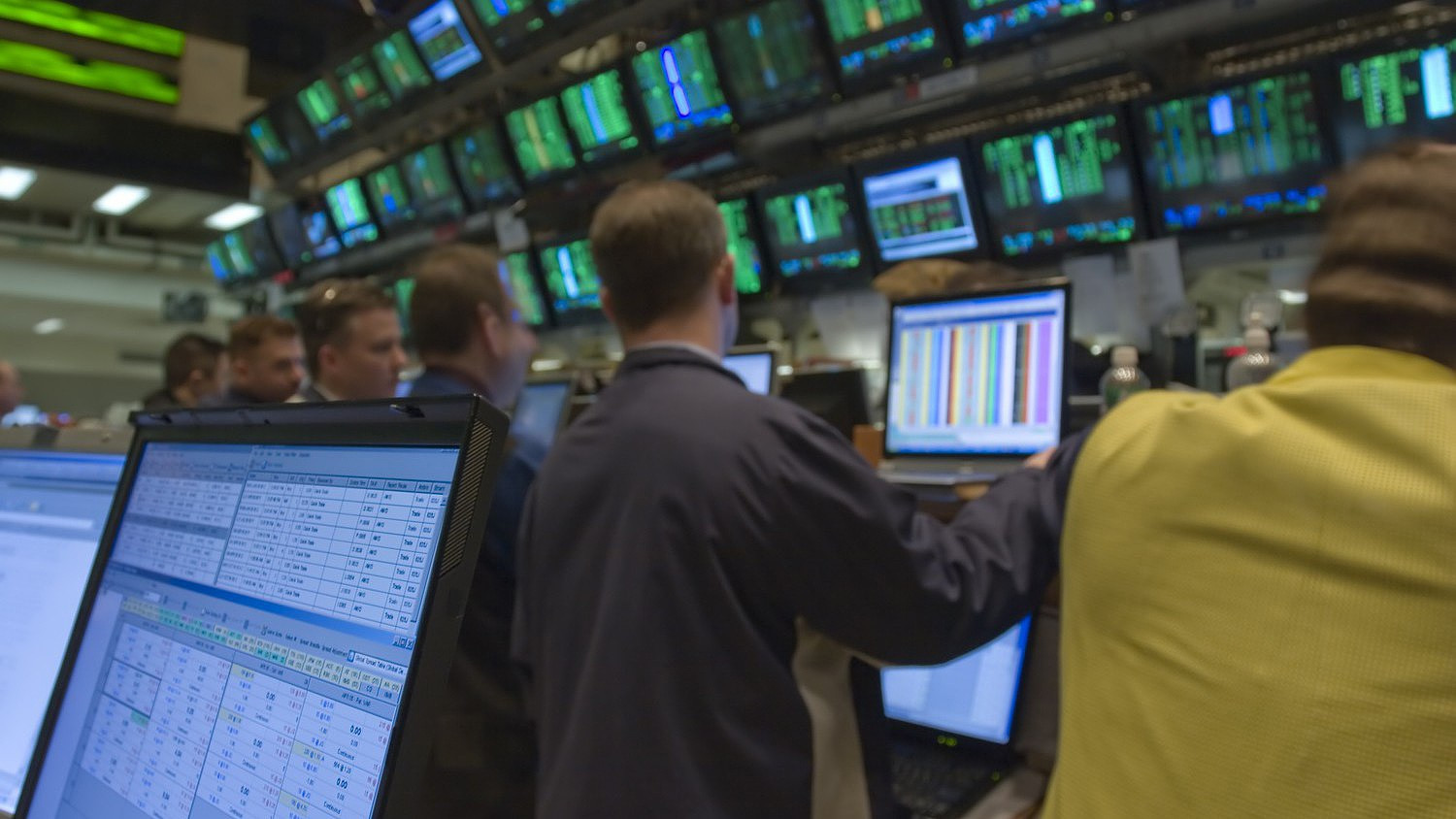 Így forgatta fel a forint és a tőzsde világát a Tisza kétharmad − Értékelnek a HOLD elemzői