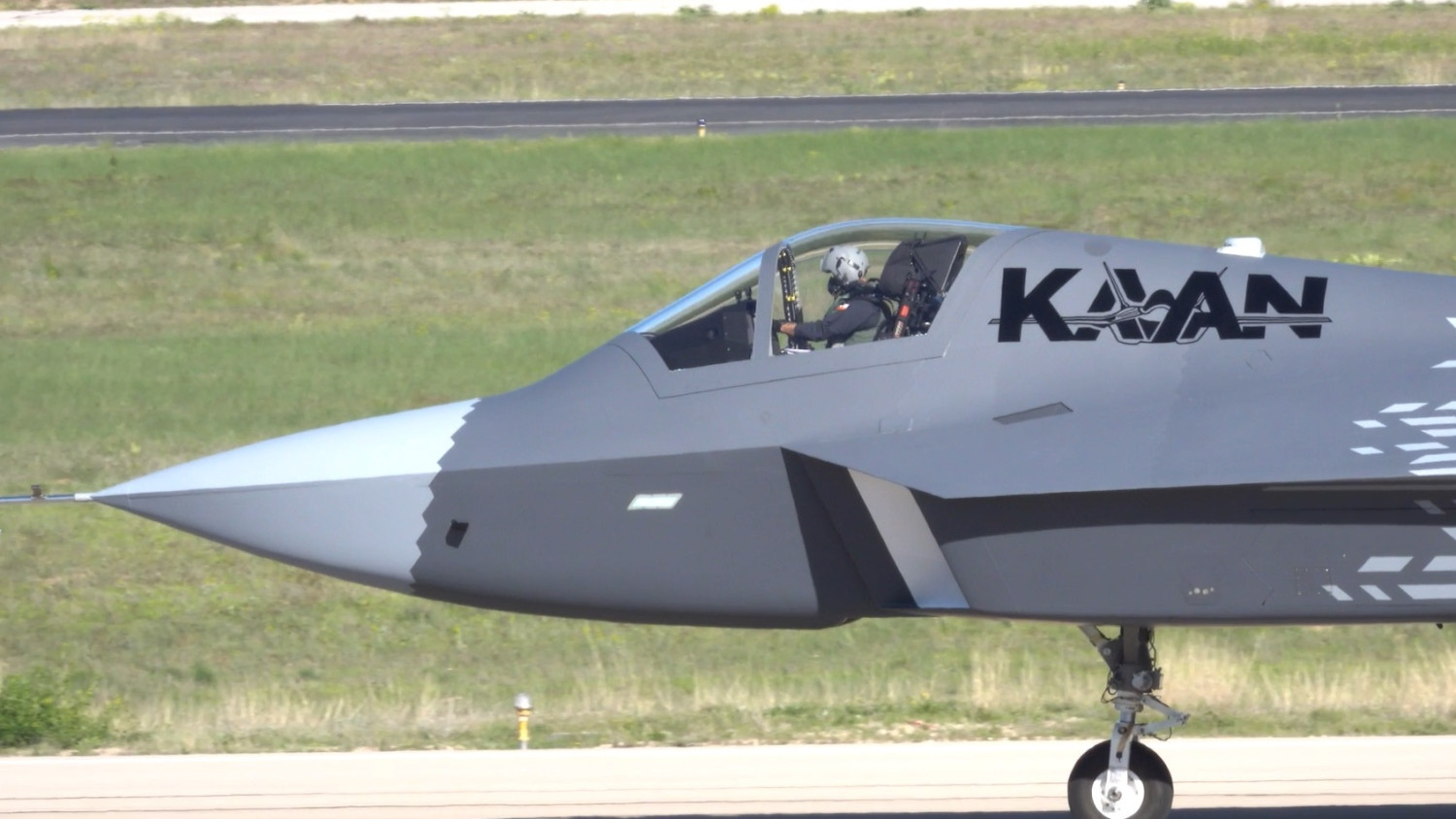 Hatalmas üzlet van készülőben: ötödik generációs KAAN lopakodó vadászgépekre vetett szemet az olajhatalom