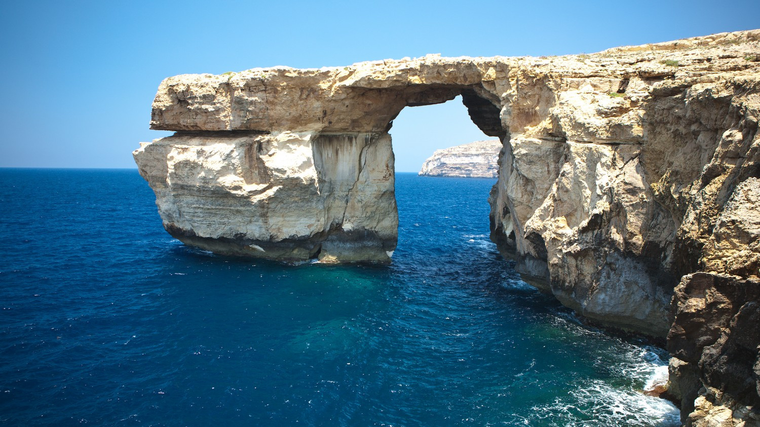 Előrehozott választások jönnek az európai turistaparadicsomban