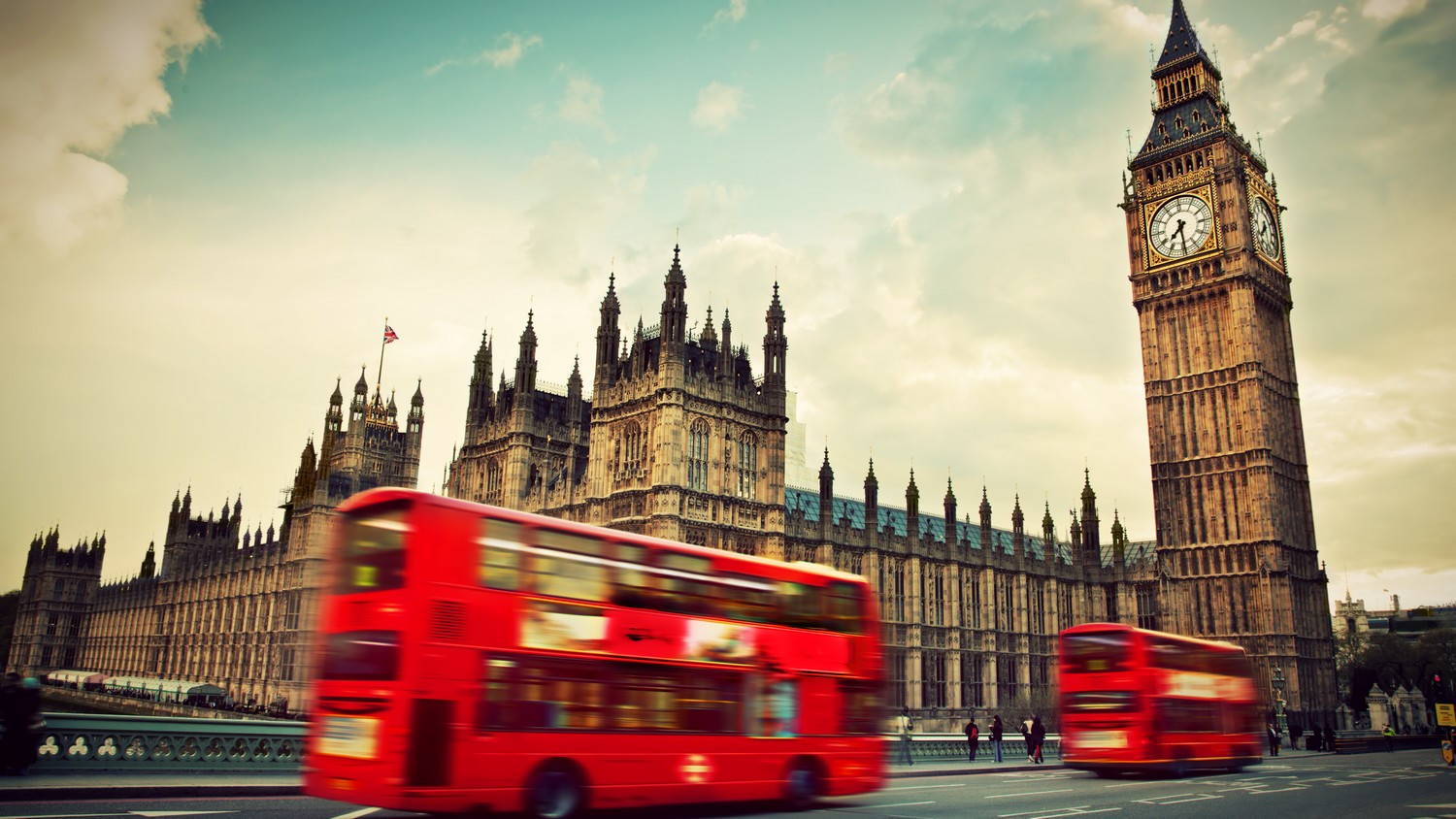 Rekordtöbblettel zárt januárban a brit költségvetés