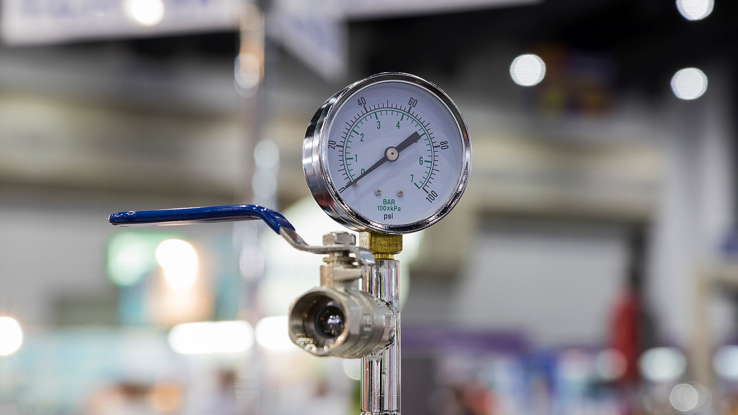 Haladékot kapott Magyarország és Szlovákia – Brüsszel egy időre meghátrál az orosz olajtilalommal