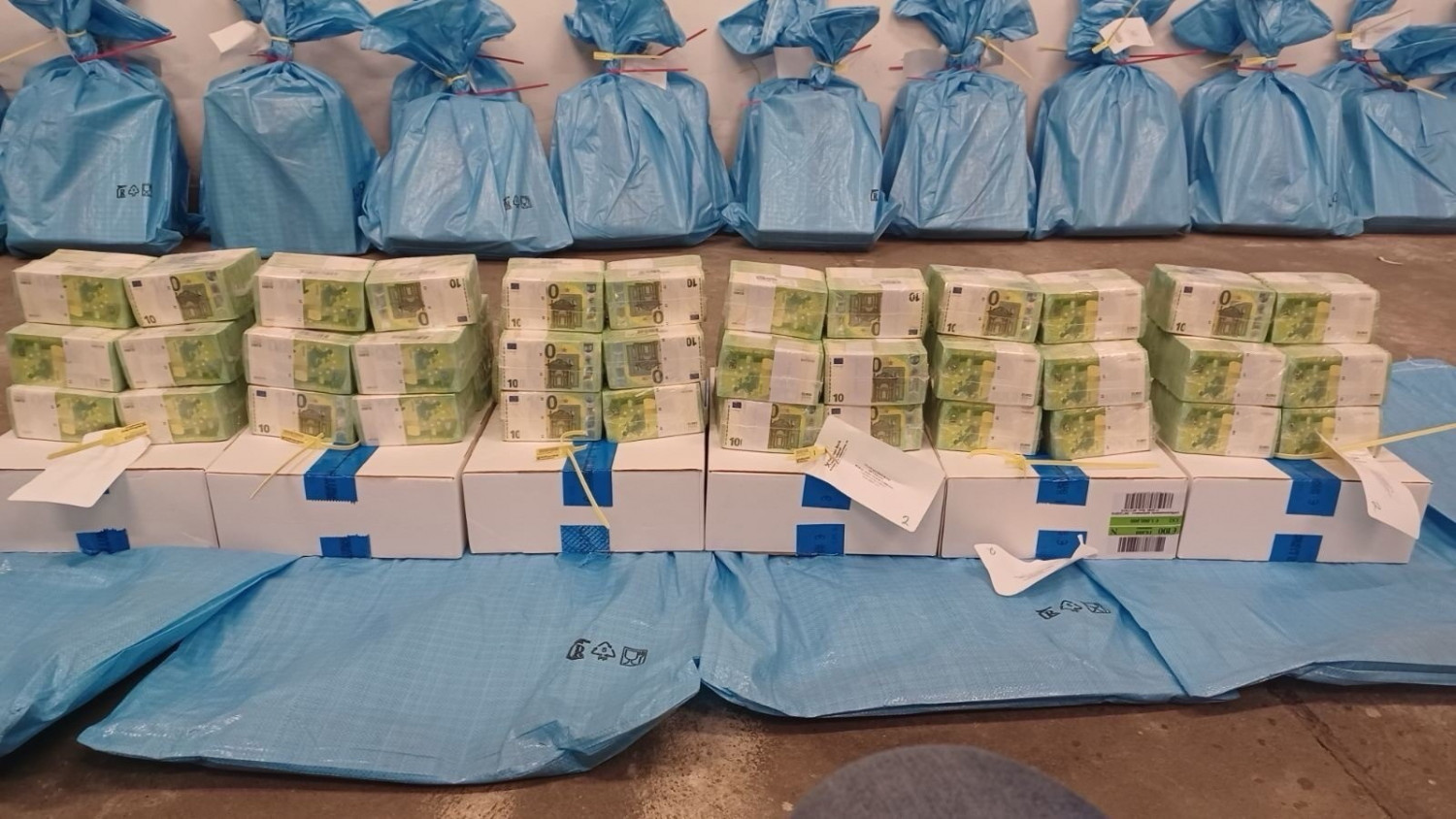 Blurred placeholder