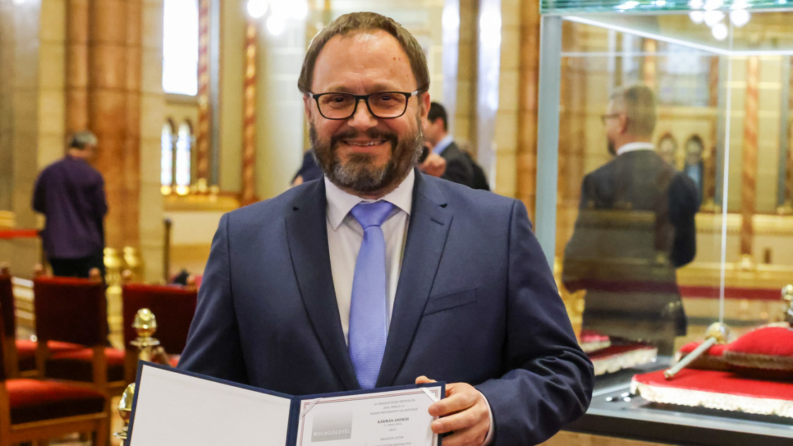 Kármán András leváltotta a NAV kulcsemberét