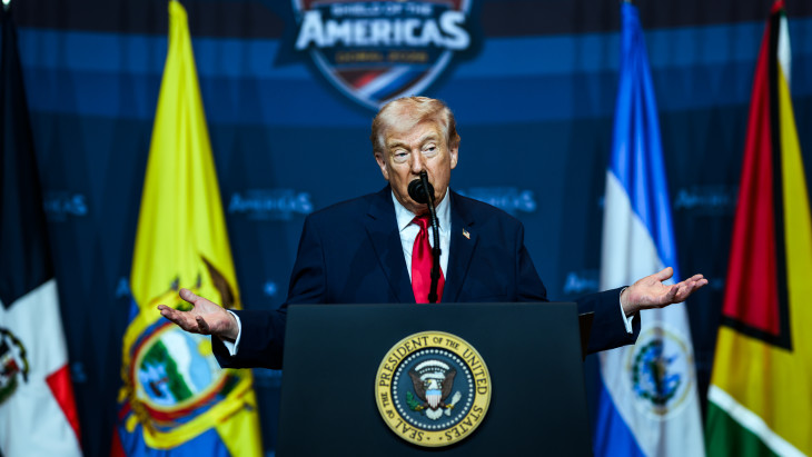 Érezteti hatását a trumpi politika, árazzák az importőrök a folyamatos vámvárakozásokat