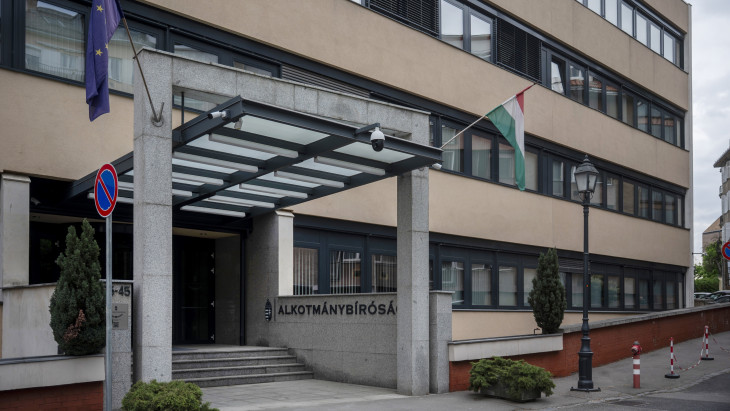 Túl nagy a sietség: kemény bírálatot kapott Magyar Péter és a Tisza Párt