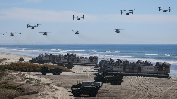 Amerikai támadástól kezdett rettegni egy egész ország: az elnök mindenkit nyugtatni próbál