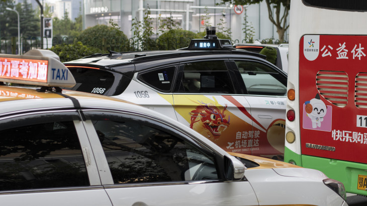 Bekövetkezett az, amitől sokan féltek: teljesen megbénították a forgalmat a megzavarodott csúcsjárművek