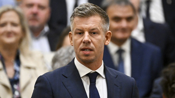 Tisza-kormány: indulhat az elszámoltatás, de súlyos kritikákat kap a Tisza Unger Anna NVVH-elnöki megválasztása után