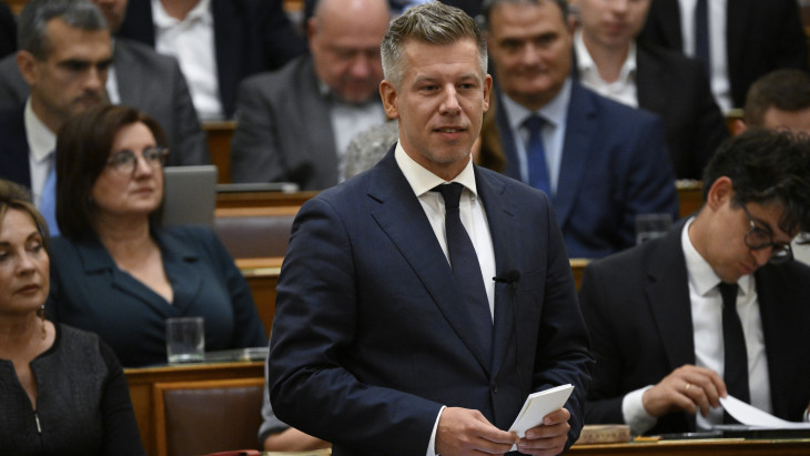 Perceken belül megszólal Magyar Péter, fontos bejelentések várhatóak
