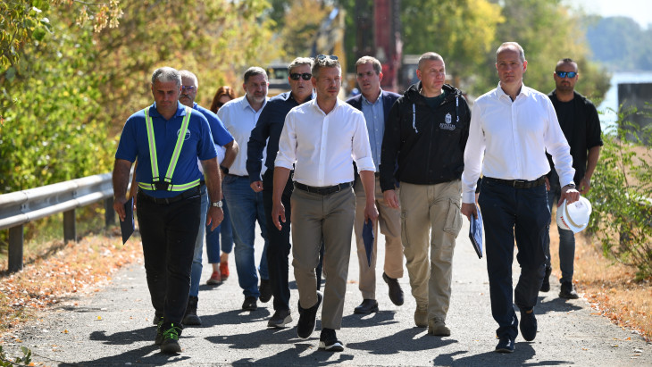 Tisza-kormány: teljesen átvizsgálják a 4iG-t, továbbra is Paks van középpontban