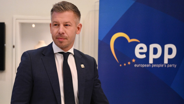 Tisza-kormány: megy a harc az uniós kötségvetés körül