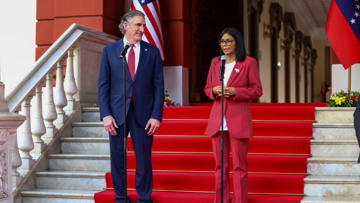 Ki elnököt rabol, aranyat lel – Százmillió dolláros alkut írtak alá Trumpék: az olaj után az aranyra is ráteszik a kezüket