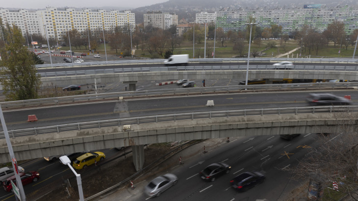 Célegyenesbe ért a budapesti felüljáró felújítása: hamarosan jön az újabb látványos fázis