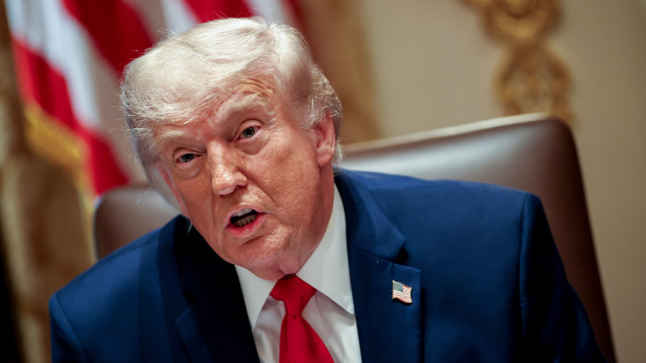 Trump azt mondta, nem érdekli, hogy nem folytatódnak a tárgyalások Iránnal, majd kiírta, hogy folytatódnak