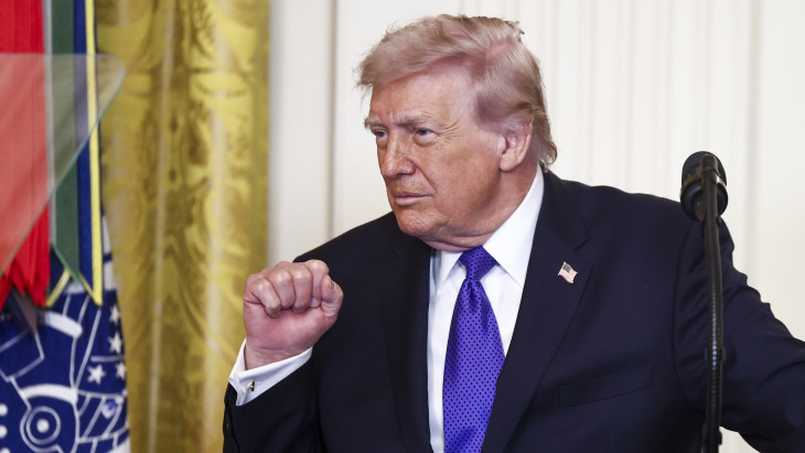 Újabb lépéssel borzolja a kedélyeket Donald Trump: íme a következő dolog, amin az ő arca viríthat mindenkire