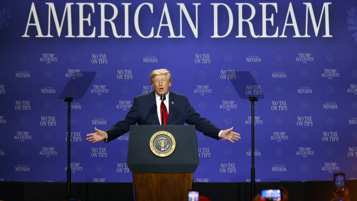 Végigment Trump a kedvenc pontjain: övé a kontroll Hormuz felett, de a NATO és sokan mások csak szamárpadba valók