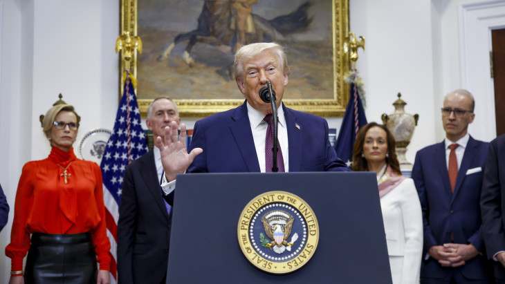 Példátlan lépés után: új harc robbant ki Trump kormánya és az EU között