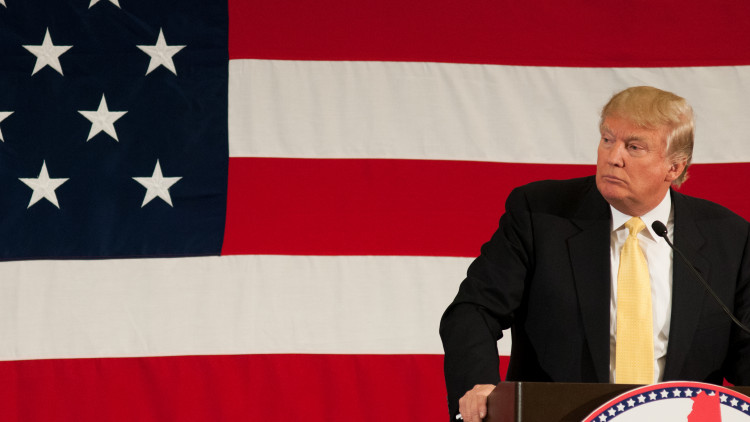 Évszázados hagyományt törne meg Donald Trump, ezen sokan kiakadnak majd