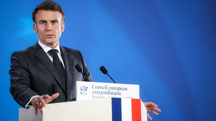 Macron: Tíz évvel a párizsi egyezmény után kettőzzük meg klímavédelmi erőfeszítéseinket