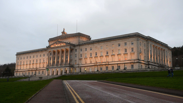 A nyílt utcán robbant pokolgép az európai országban: gyilkossági kísérlet miatt nyomoznak, de van, aki terrorcselekményről beszél