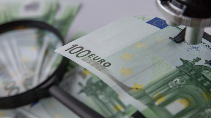Fordulat a plusz EU-pénzeknél: kevesebb támogatás érkezett Magyarországra, mégis javult a helyzetünk