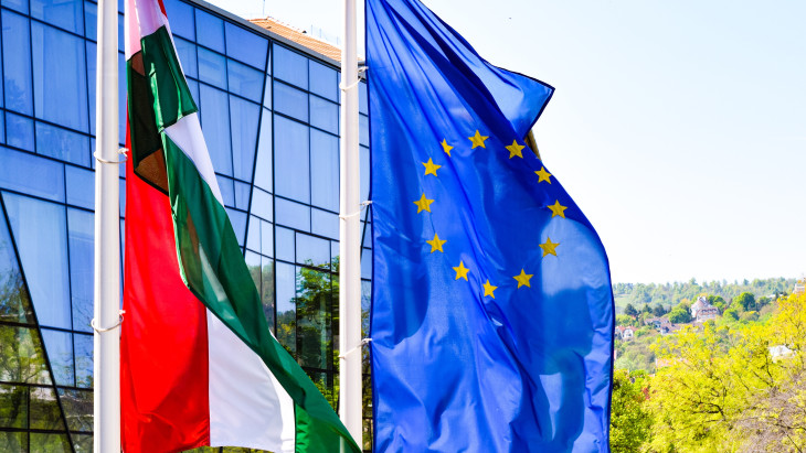 Magyarország más tagállamok EU-pénzeiből is nagyot kaszálhat – új számítást tett közzé az Európai Bizottság