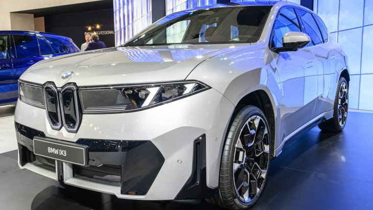 Itt a bejelentés: hatalmas toborzásba kezd a kínai autóipari beszállító Magyarországon