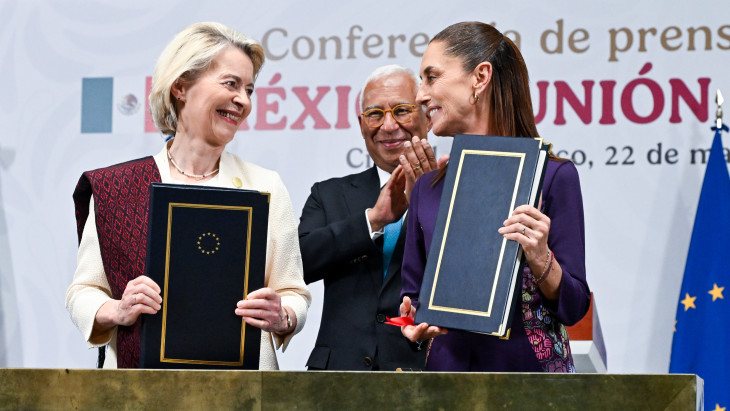 Újabb nagyalkuval vág ki egy fontos szeletet Amerikából von der Leyen