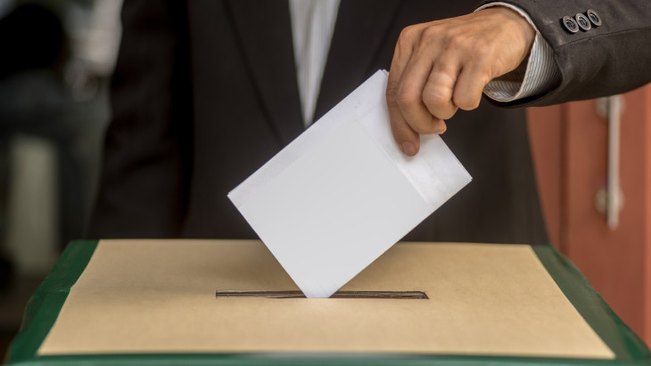 A termékenység összeomlására a választójog reformja lehetne a megoldás?