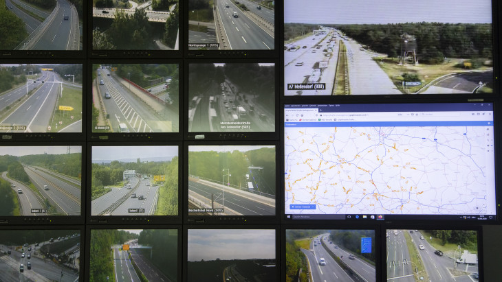 Vége a végtelen várakozásnak? Kiderült, mi szabadíthatja meg a magyar autósokat a mindennapos rémálomtól