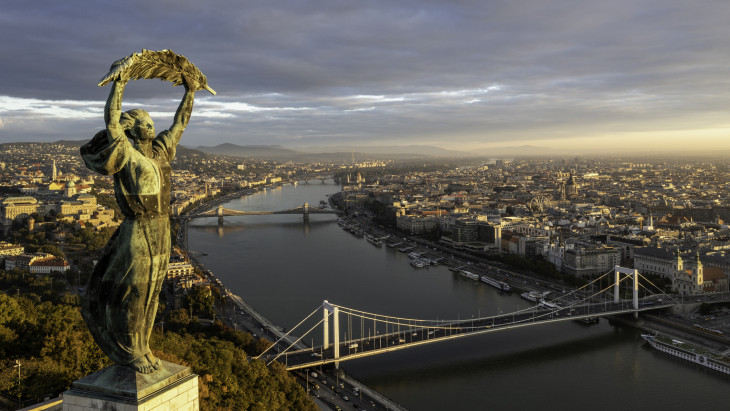 Csillag István: Magyar útfüggőség, a tartós költségvetési deficit formájában megjelenő polgárosodási hiány