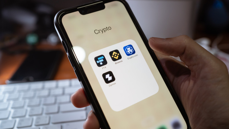 Hatalmas áttörés a közel-keleti olajbirodalomban – Most dől el a kriptopiac jövője?