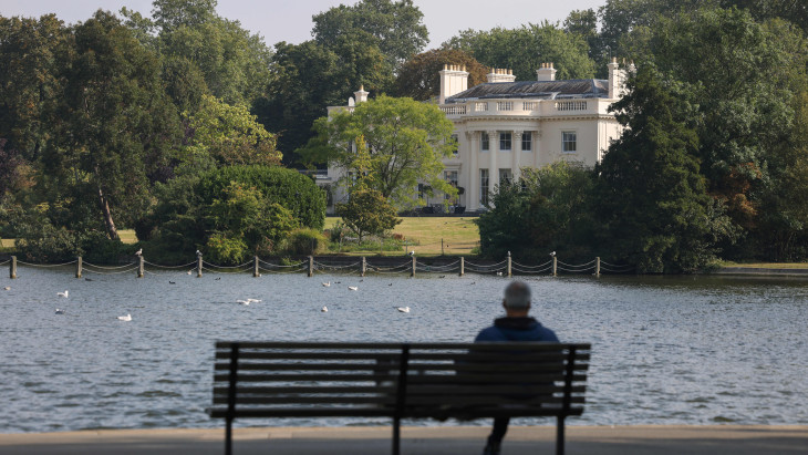 Trükközni kezdtek az luxusingatlanok árával a kormány bejelentése után Nagy-Britanniában