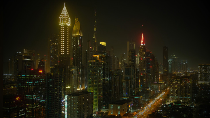 Kiadták a figyelmeztetést a szakértők: hirtelen véget ér a nagy felívelés, óriási bajba került a világ egyik legbiztonságosabb befektetésének hitt luxusállama