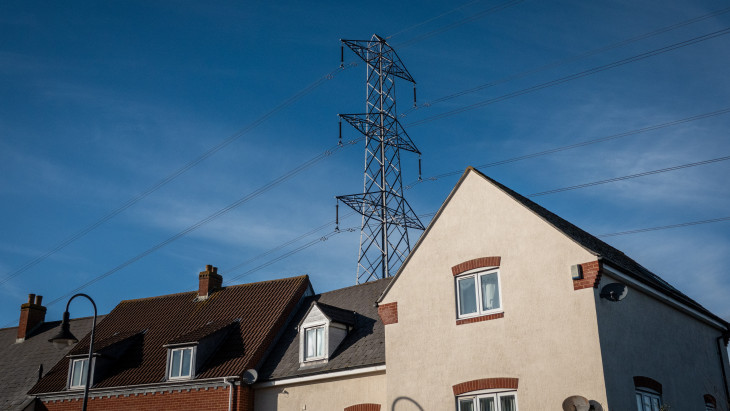 Új adókedvezményt kapnak az áramelosztók - az állam ezeket a feltételeket várja el cserébe