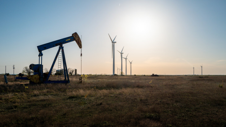 Elszakadt a cérna az olaj piacán, egekben az árfolyam