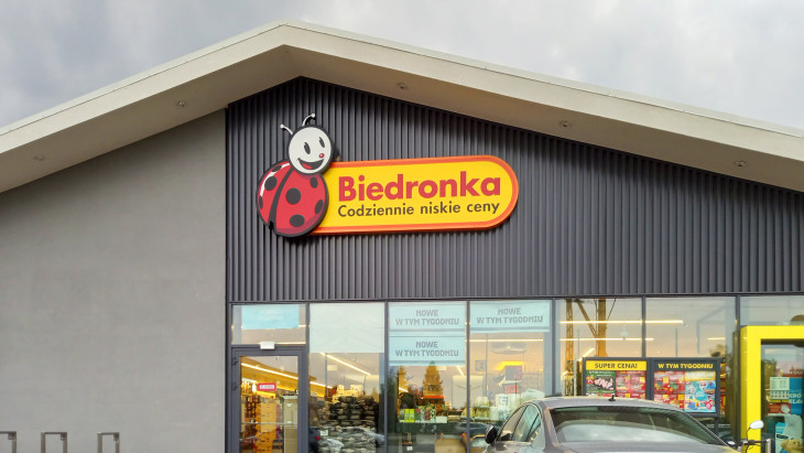 Óriási felvásárlás jöhet a régiós kiskereskedelemben