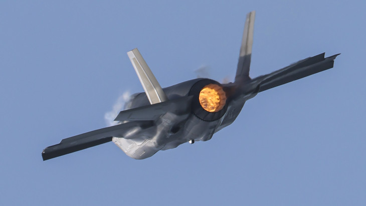 Kilőhették az Egyesült Államok csúcsfegyverét, Donald Trump kíméletlen pusztítást ígér - Híreink az iráni háborúról pénteken