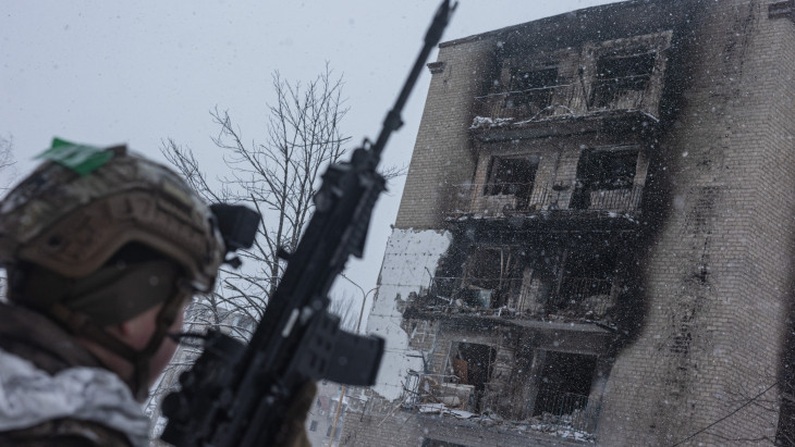 "Utolsó simítások" a béketervben, nem pihen az orosz légierő - Háborús híreink hétfőn