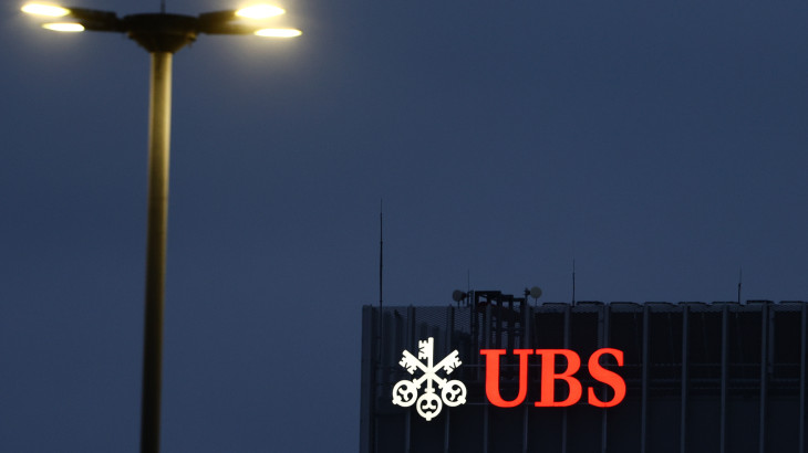 Már áprilisban kiderül, milyen tőkekövetelményeket varr a legnagyobb svájci bank nyakába az anyaországa