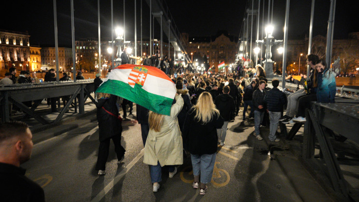 Megőrülnek Magyarországért, a világ egyik legjobb üzlete minket hitelezni
