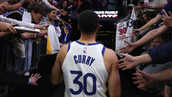 Nagy bejelentést tett a jövőjéről Stephen Curry: "életre szóló partnerséget" kötött a sztárkosarazó