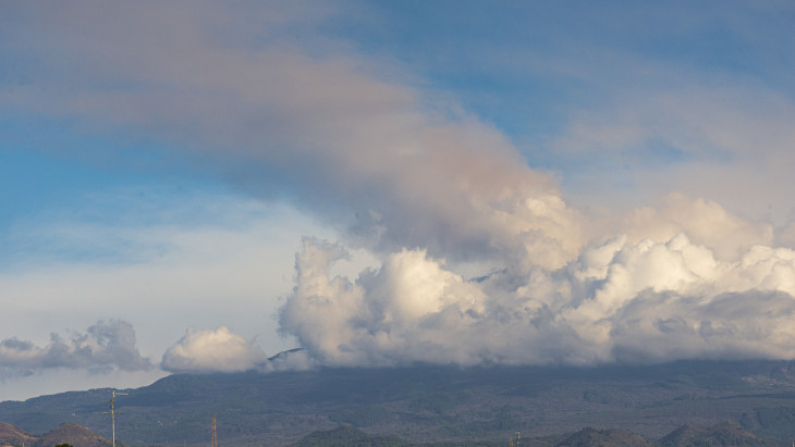 Az Etna miatt szünetel a forgalom a Catania repülőterén
