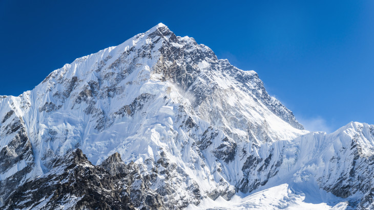 "Dugó van" a Mount Everesten.