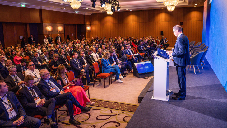 Mi vár a magyar bankszektorra? - Elkezdődött a Portfolio Hitelezés 2026 konferenciája